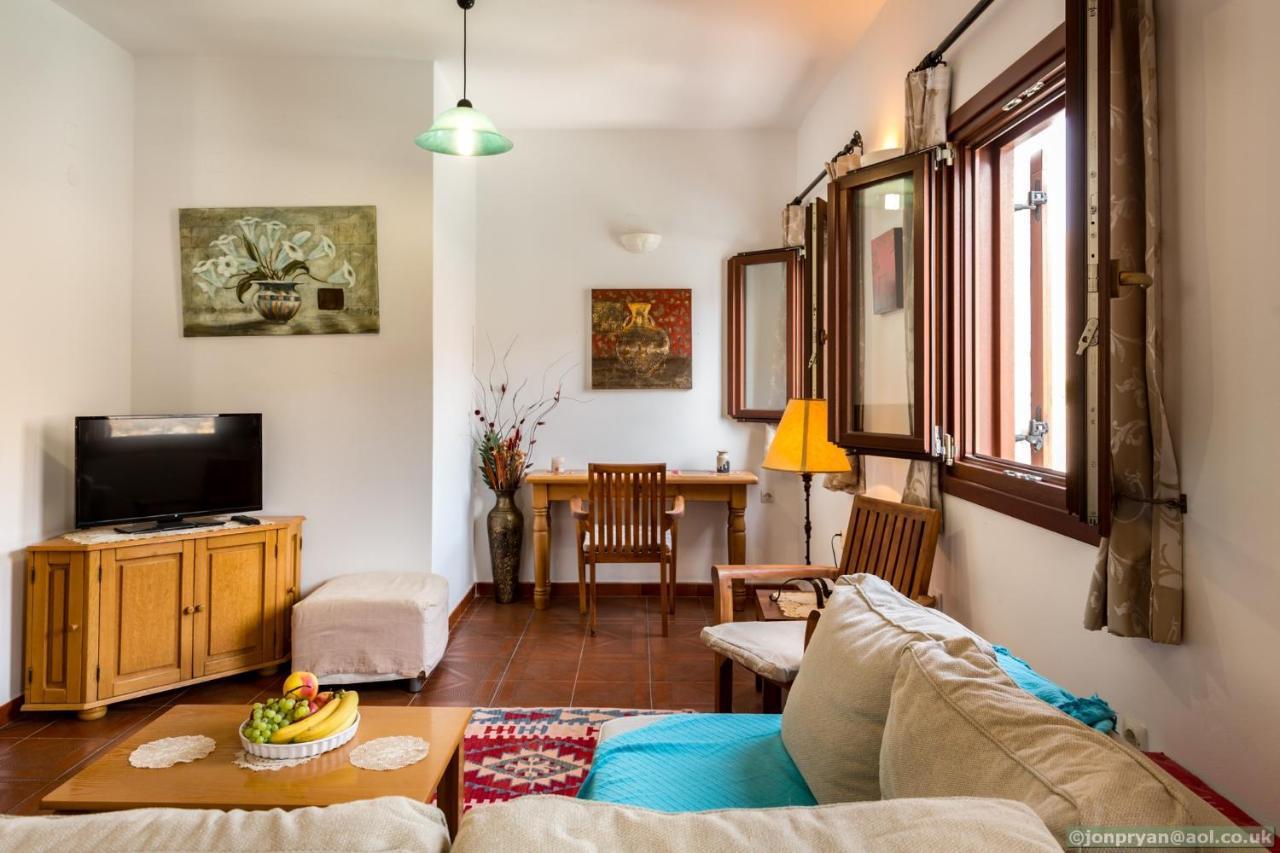 Perla Di Mare Apartment Đảo Sými Ngoại thất bức ảnh