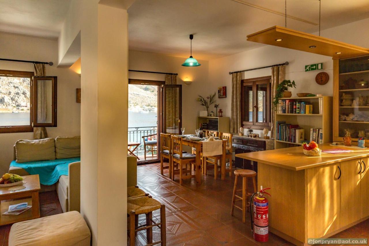 Perla Di Mare Apartment Đảo Sými Ngoại thất bức ảnh